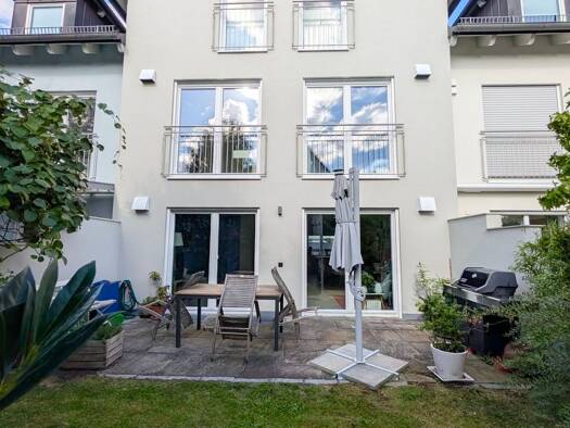 Reihenhaus zur Miete 3.150 € 5 Zimmer 165 m² 216 m² Grundstück frei ab 01.02.2027 Garching Garching bei München 85748