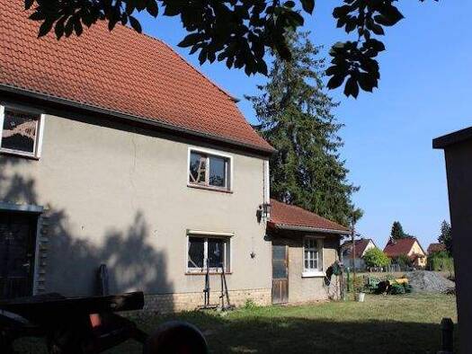Einfamilienhaus zum Kauf 185.000 € 5 Zimmer 120 m² 1.300 m² Grundstück frei ab sofort Kitzen Pegau 04523