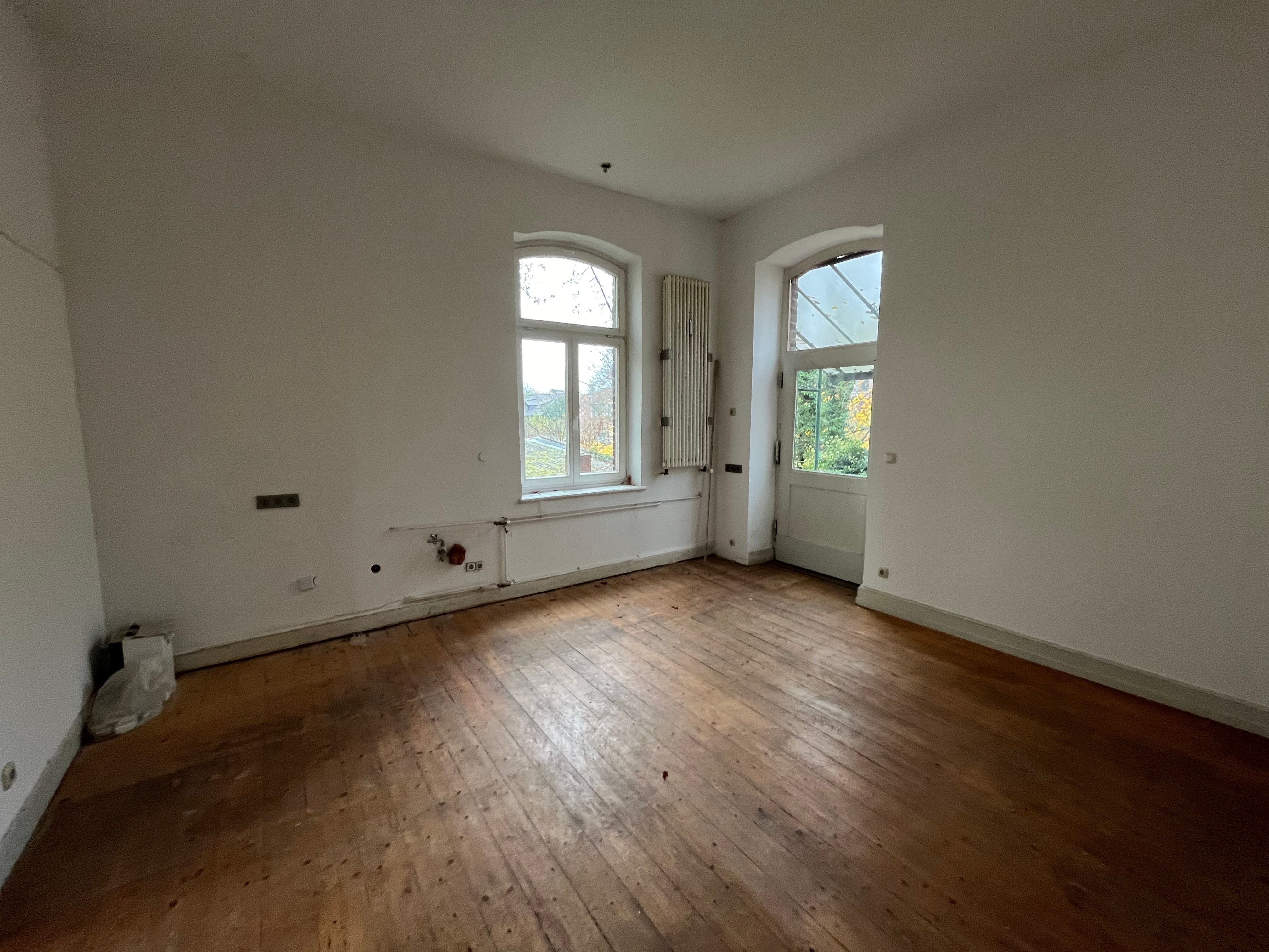 Wohnung zur Miete 702 € 3 Zimmer 90 m²<br/>Wohnfläche 1.<br/>Geschoss ab sofort<br/>Verfügbarkeit Euskirchen Euskirchen 53879