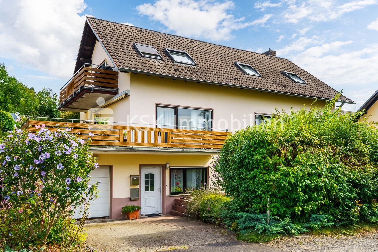 Mehrfamilienhaus zum Kauf 549.000 € 8 Zimmer 170 m²<br/>Wohnfläche 597 m²<br/>Grundstück Wahllokal 180 Siegburg / Kaldauen 53721