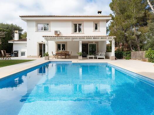 Villa zum Kauf 2.400.000 € 5 Zimmer 240 m² 1.070 m² Grundstück Santa Ponsa 07180
