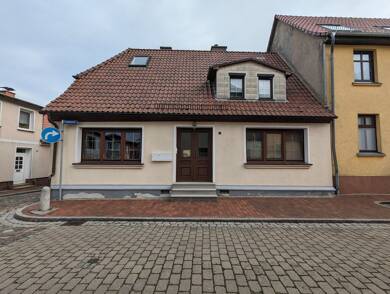 Wohnung zur Miete 380 € 2 Zimmer 50,2 m² Dachgeschoss frei ab sofort Frankenstraße 19 Ribnitz Ribnitz-Damgarten 18311
