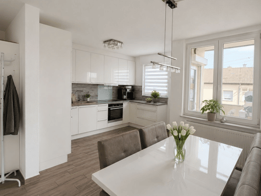 Terrassenwohnung zur Miete 1.650 € 4,5 Zimmer 110 m² Geschoss 2/3 frei ab 01.11.2026 Gerlingen 70839