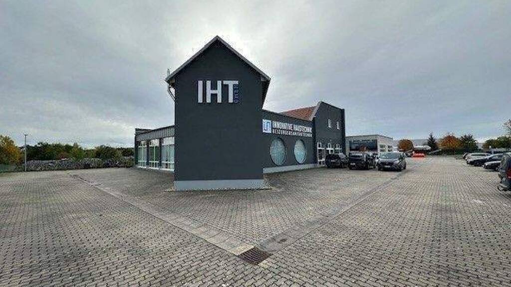 Bürogebäude zum Kauf als Kapitalanlage geeignet 995.000 € 4.800 m² Grundstück Am Gewerbepark Freyburg Freyburg (Unstrut) 06632