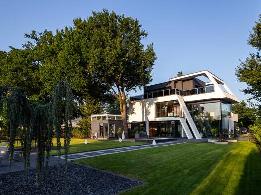 Villa zum Kauf 1.995.000 € 5 Zimmer 306 m² 1.866 m² Grundstück Dallgow Dallgow-Döberitz 14624
