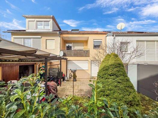 Reihenmittelhaus zum Kauf 369.000 € 6 Zimmer 131 m² 205 m² Grundstück Beutelsbach Weinstadt 71384