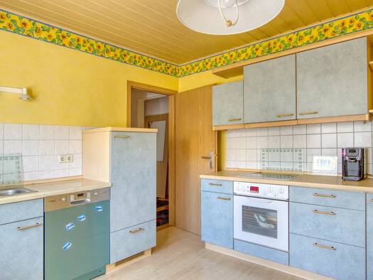 Wohnung zur Miete 1.650 € 6 Zimmer 149 m² Geschoss 2/3 frei ab sofort Straupitzer Straße 25 Schmellwitz Cottbus 03044