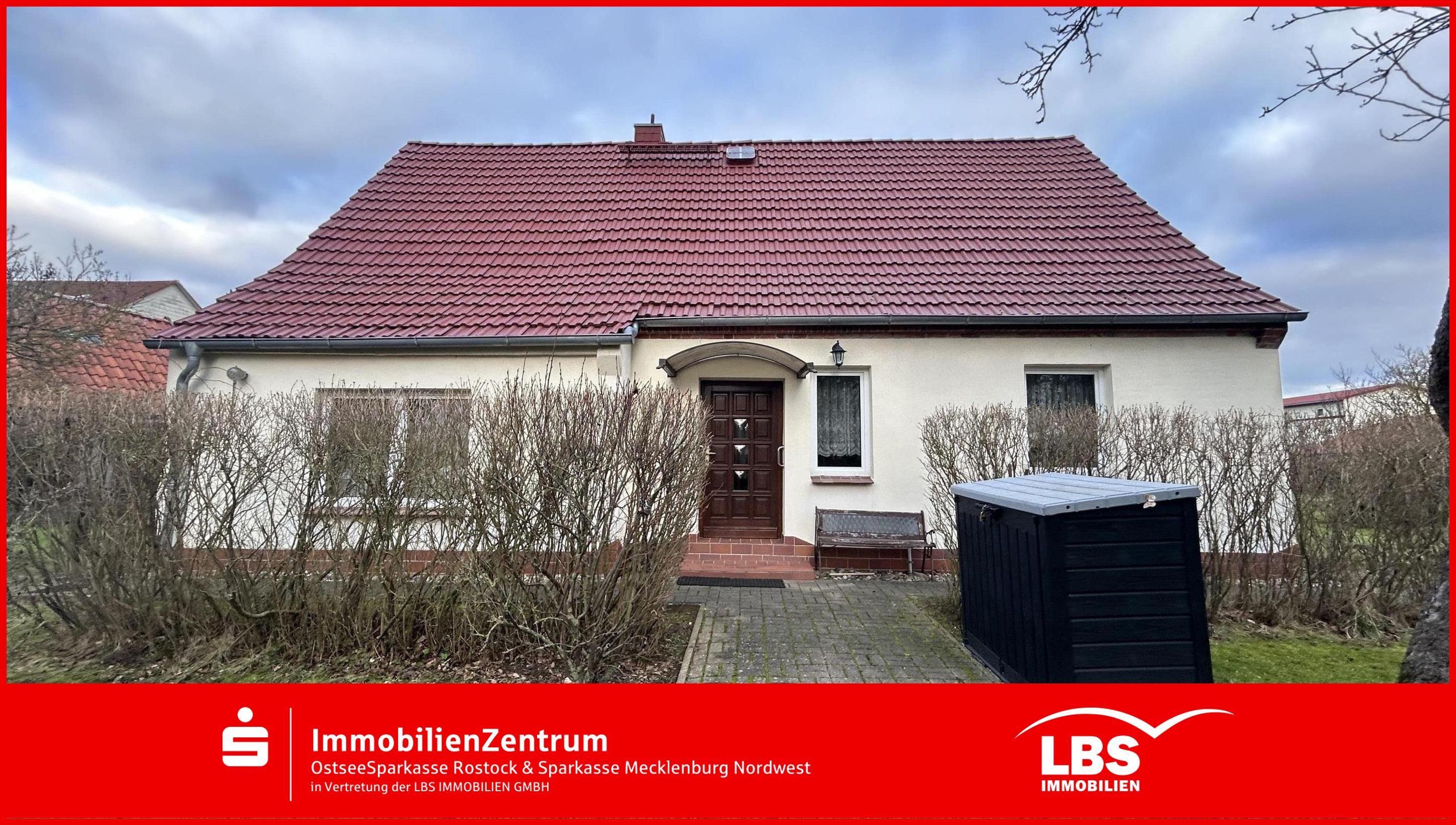 Einfamilienhaus zum Kauf 120.000 € 4 Zimmer 100 m²<br/>Wohnfläche 2.327 m²<br/>Grundstück Todendorf Thürkow 17168