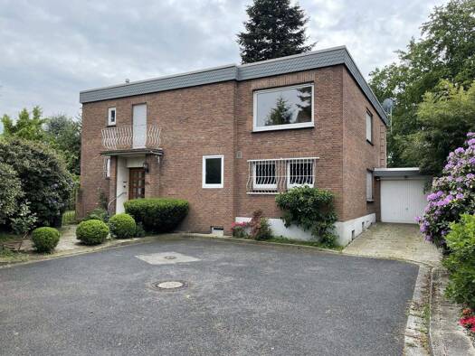 Einfamilienhaus zur Miete 1.900 € 5,5 Zimmer 191 m² 530 m² Grundstück frei ab 01.06.2026 Hochstraß Moers 47443