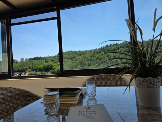 Einfamilienhaus zum Kauf 299.000 € 8 Zimmer 220 m² 765 m² Grundstück frei ab sofort Niederquembach Schöffengrund 35641