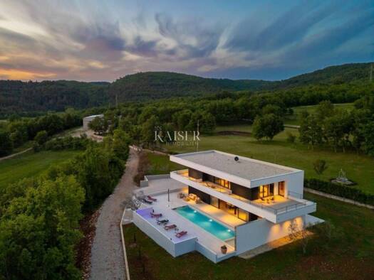 Haus zum Kauf 1.670.000 € 4 Zimmer 682 m² Groznjan Grožnjan