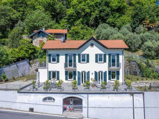 Villa zum Kauf 530.000 € 5 Zimmer 200 m² 1.000 m² Grundstück Seeblick Lesa 28040