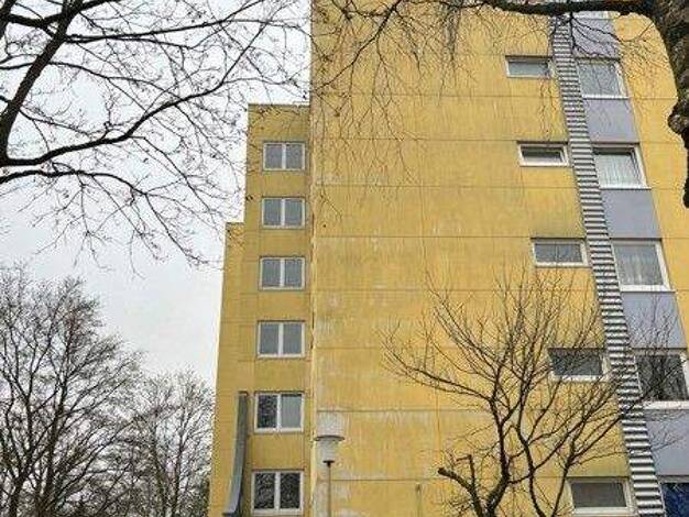 Wohnung zur Miete 467 € 2 Zimmer 62,3 m² 3. Geschoss frei ab 25.04.2026 Hakenwehrstraße 9 Blumenthal Bremen 28779