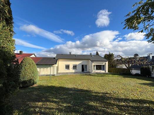 Einfamilienhaus zum Kauf 338.000 € 8 Zimmer 140 m² 661 m² Grundstück frei ab sofort Gerhart-Hauptmann-Straße 3 Truchtelfingen Albstadt 72461