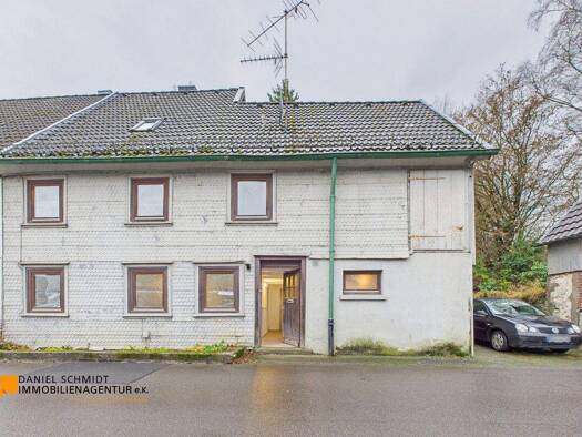 Doppelhaushälfte zum Kauf 85.000 € 7 Zimmer 130 m² 242 m² Grundstück Lobscheid Gummersbach / Lobscheid 51645