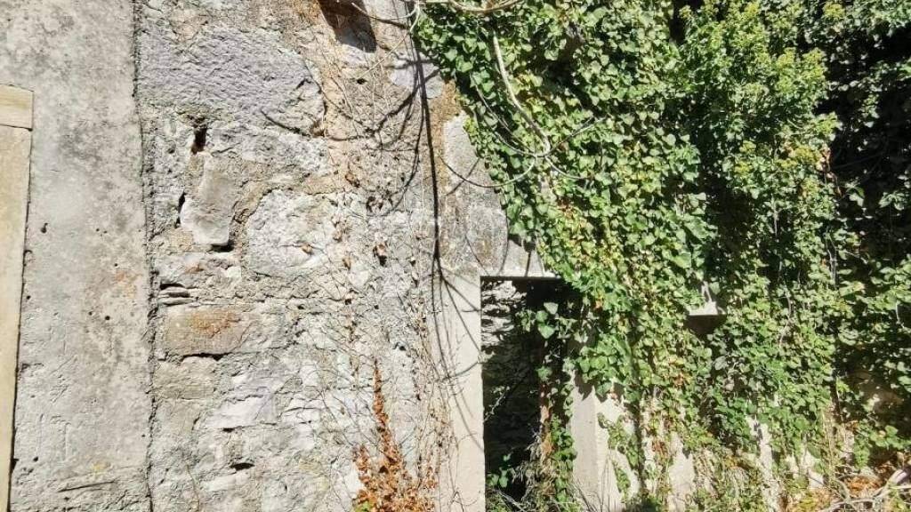 Haus zum Kauf 26.000 € 2 Zimmer 66 m² Blato