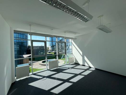 Bürofläche zur Miete 18 € 1 Zimmer 30,3 m² Bürofläche Ottobrunn 85521