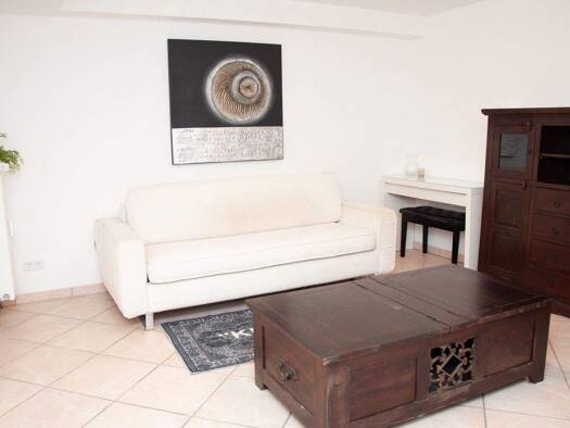 Wohnung zur Miete 400 € 1 Zimmer 25 m² frei ab sofort Bieber Offenbach / Bieber 63073