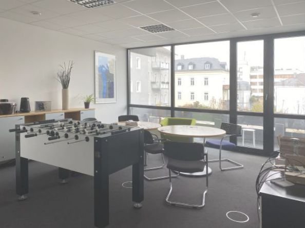 Bürofläche zur Miete 9.672 € 20 Zimmer 744 m²<br/>Bürofläche Innerer Osten Regensburg 93055