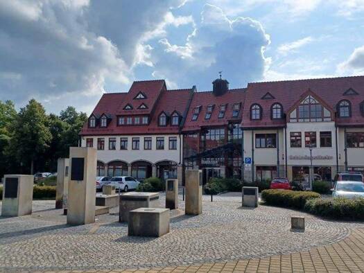 Wohnung zur Miete 580 € 2 Zimmer 64 m² 2. Geschoss Schloßplatz 11 Machern 04827