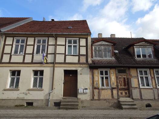 Mehrfamilienhaus zum Kauf provisionsfrei 139.000 € 5 Zimmer 300 m² Kyritz 16866