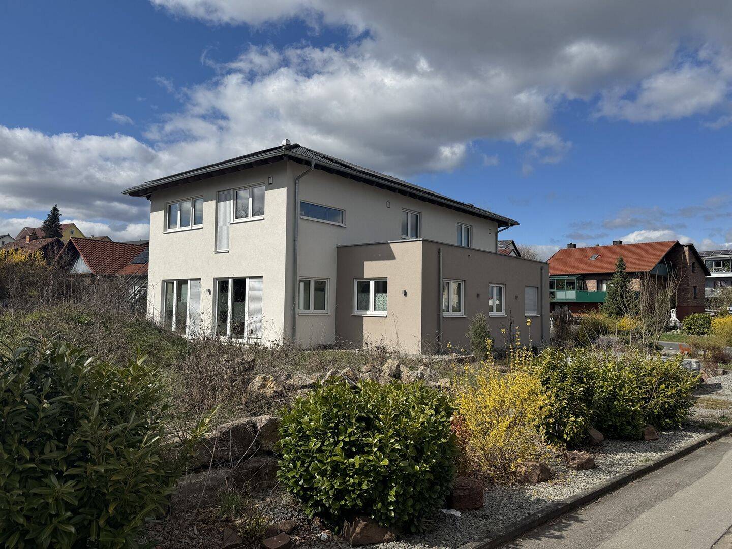 Immobilie in Burglauer - Tolles Wohn- und Geschäftshaus in Burglauer mit Reparaturbedarf - Bild 0