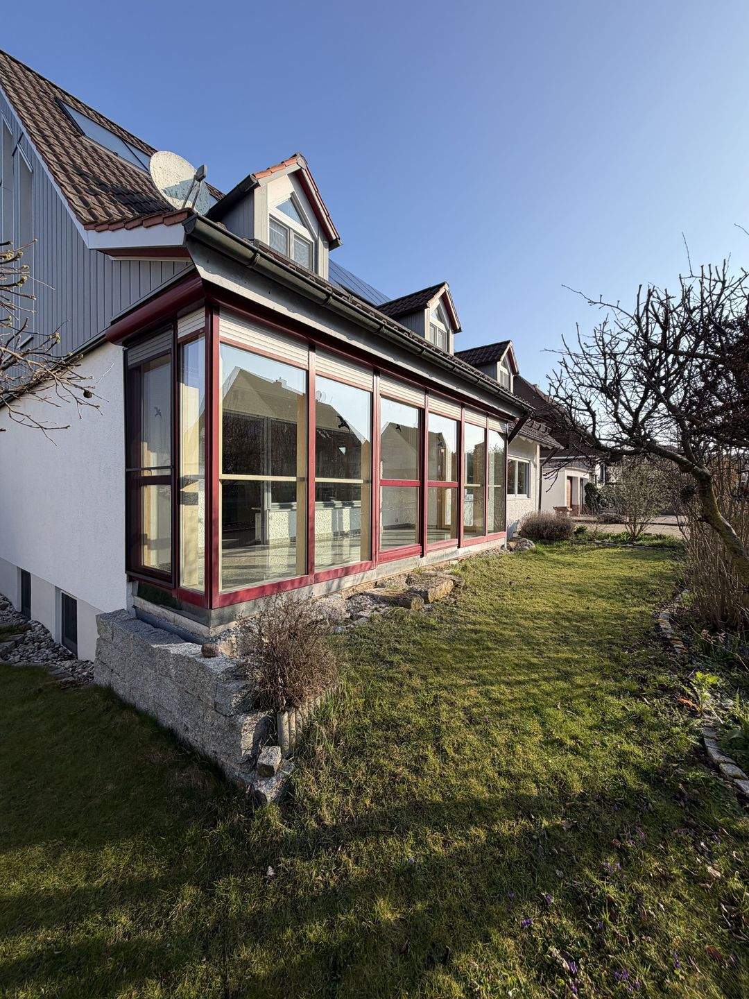 Immobilie in Herrieden - Sofort einziehen & Wohlfühlen – Modernes Zweifamilienhaus in Herrieden-Rauenzell - Bild 2