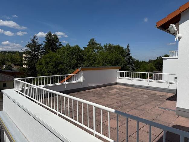 Terrassenwohnung zur Miete 954 € 3 Zimmer 106 m² 1. Geschoss frei ab 01.09.2025 Gehrener Straße 54 Arnstadt Arnstadt 99310