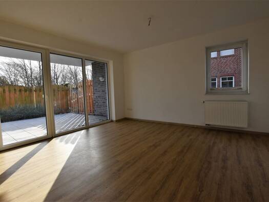 Wohnung zur Miete 530 € 3 Zimmer 84 m² frei ab sofort Dorfstraße 21 Harkebrügge Barßel 26676