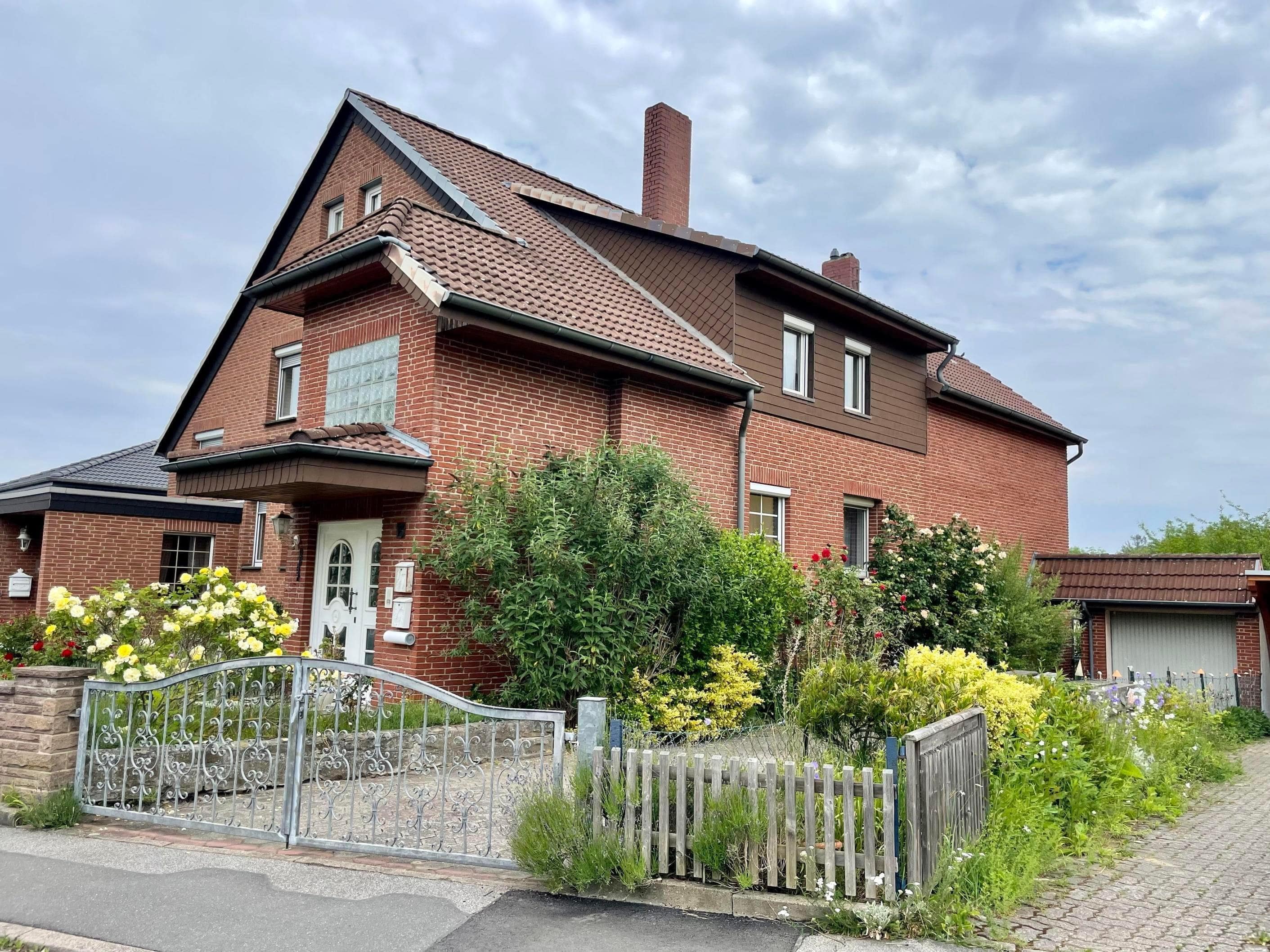 Mehrfamilienhaus zum Kauf 380.000 € 4 Zimmer 126 m²<br/>Wohnfläche 1.176 m²<br/>Grundstück Egestorf Barsinghausen 30890