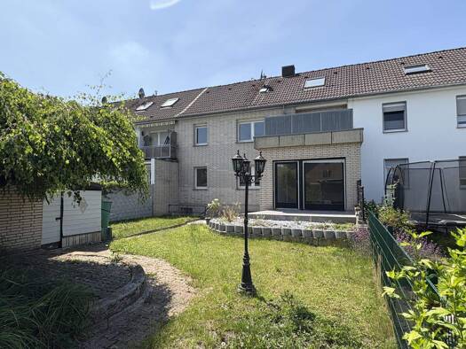 Mehrfamilienhaus zum Kauf 359.000 € 6 Zimmer 160 m² 480 m² Grundstück Giesenkirchen Mönchengladbach 41238