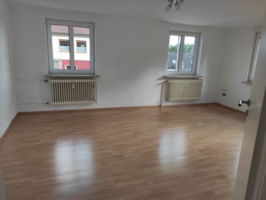 Wohnung zur Miete 680 € 3 Zimmer 75 m² Geschoss 1/2 frei ab 01.01.2026 Georgensgmünd 91166