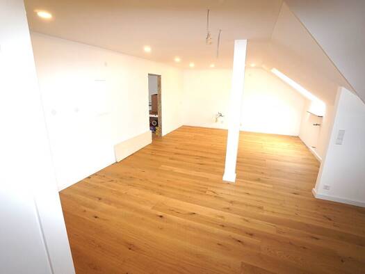 Wohnung zur Miete 1.125 € 3 Zimmer 112 m² 1. Geschoss frei ab 01.01.2027 Krumbach Krumbach (Schwaben) 86381