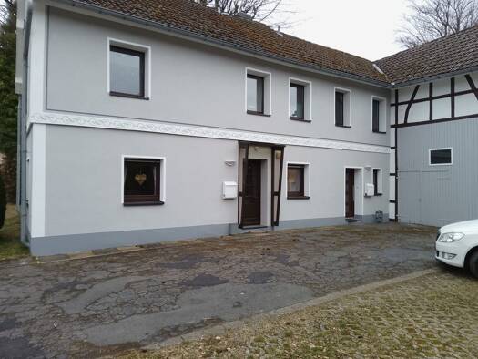 Wohnung zur Miete 450 € 3 Zimmer 85 m² frei ab 01.10.2026 Kölner Str. 61 Strauch Simmerath 52152