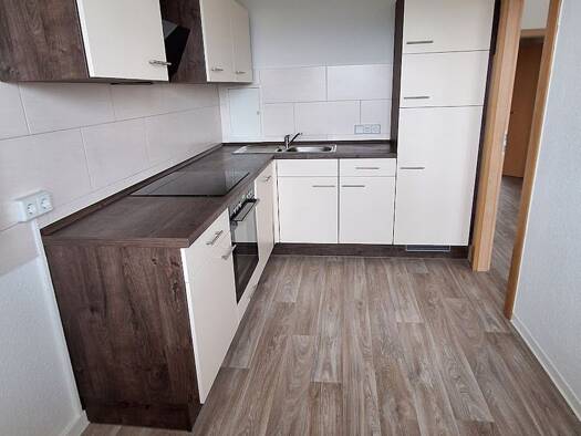 Wohnung zur Miete 420 € 3 Zimmer 70,4 m² 5. Geschoss Lausitzer Straße 25 Königshufen Görlitz 02828