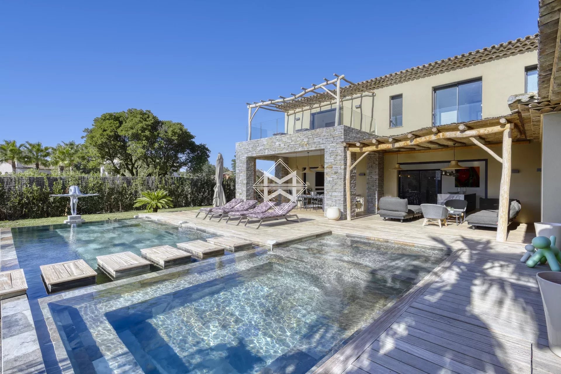 Einfamilienhaus zur Miete provisionsfrei 160.000 € 6 Zimmer 300 m²<br/>Wohnfläche 1.493 m²<br/>Grundstück Zone Est Diffuse Saint-Tropez 83990