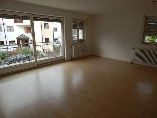 Wohnung zur Miete 795 € 2 Zimmer 62 m² 3 Geschosse frei ab sofort Basler Straße 3 Stetten Lörrach 79540