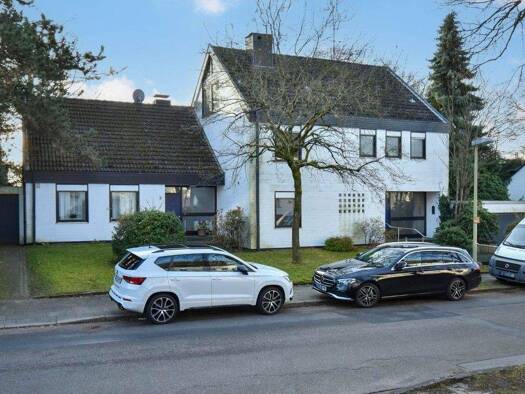 Mehrfamilienhaus zum Kauf 1.100.000 € 8 Zimmer 215 m² 1.051 m² Grundstück frei ab sofort Bredeney Essen 45133
