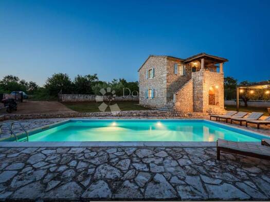 Haus zum Kauf 590.000 € 4 Zimmer 110 m² Sveti Lovrec Lovreć