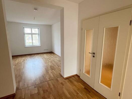 Wohnung zur Miete 650 € 2 Zimmer 57 m² Geschoss 2/23 Paunsdorf Leipzig 04328