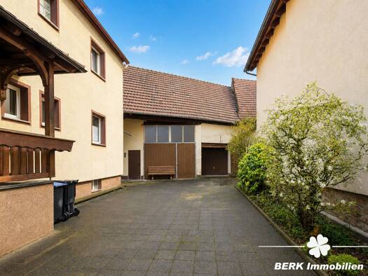 Mehrfamilienhaus zum Kauf 299.000 € 9 Zimmer 196,1 m² 345 m² Grundstück Mömlingen 63853