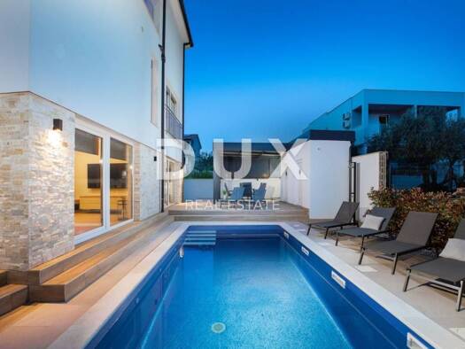 Haus zum Kauf 1.250.000 € 8 Zimmer 360 m² Fažana