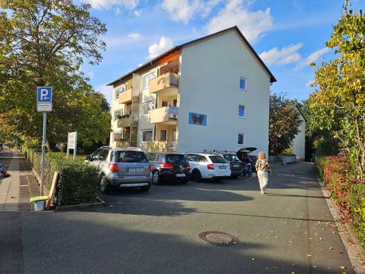 Wohnung zum Kauf provisionsfrei 330.000 € 2,5 Zimmer 68 m² Geschoss 1/3 frei ab sofort Löhestraße 43 Erlangen-Ost Erlangen 91054