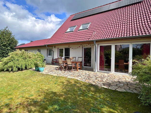 Einfamilienhaus zum Kauf provisionsfrei 599.000 € 8 Zimmer 201 m² 656 m² Grundstück Bad Bramstedt 24576