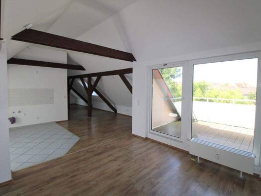 Wohnung zur Miete 400 € 2 Zimmer 69,1 m² 3. Geschoss Helmut-Kohl-Straße 68 Innenstadt Dessau 06842