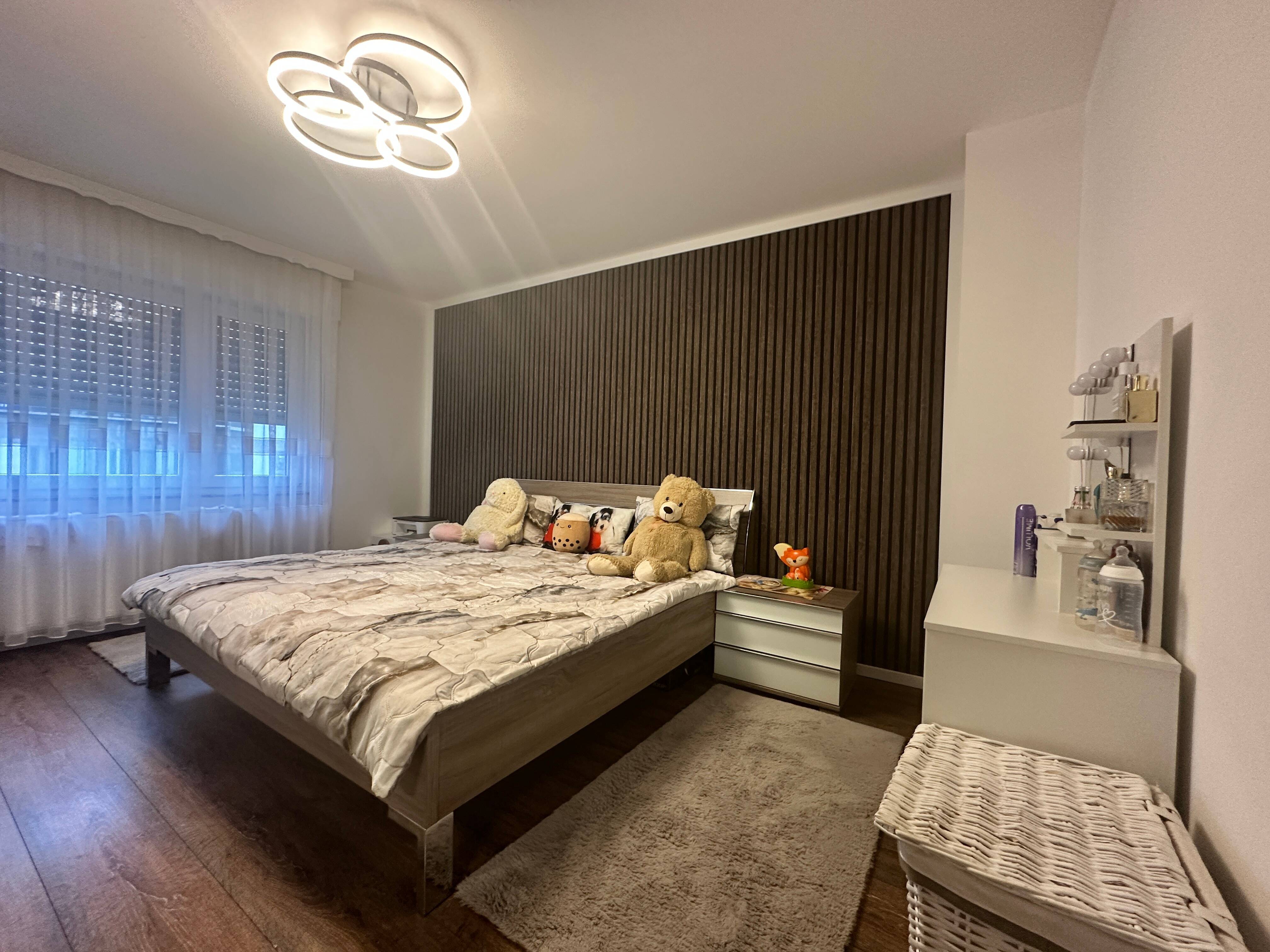 Property thumbnail 11