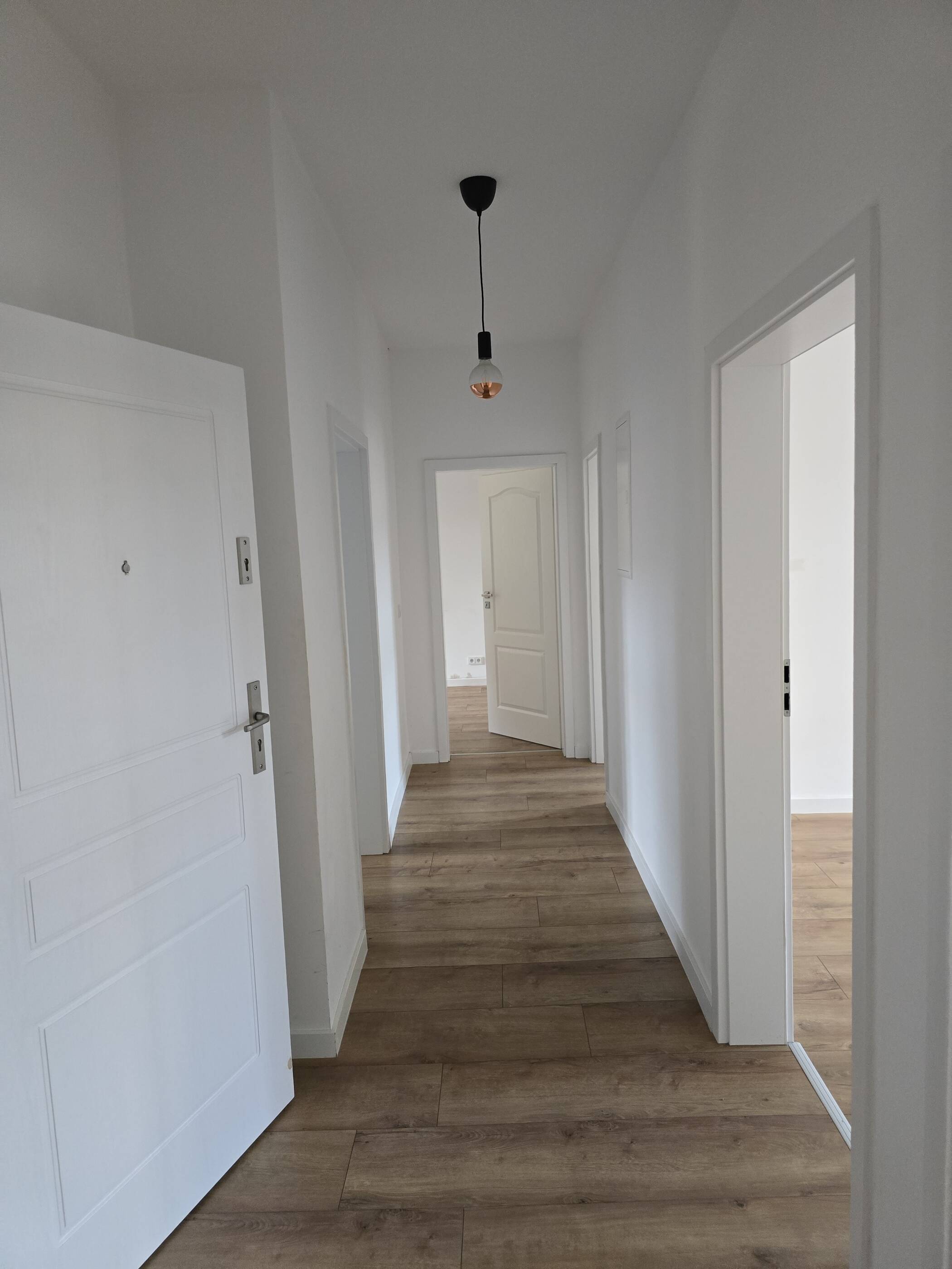 Charmante 4-Zimmer-Dachgeschosswohnung in Wuppertal – Buchenstraße 40, 42119 Wuppertal – Vorschaubild 3