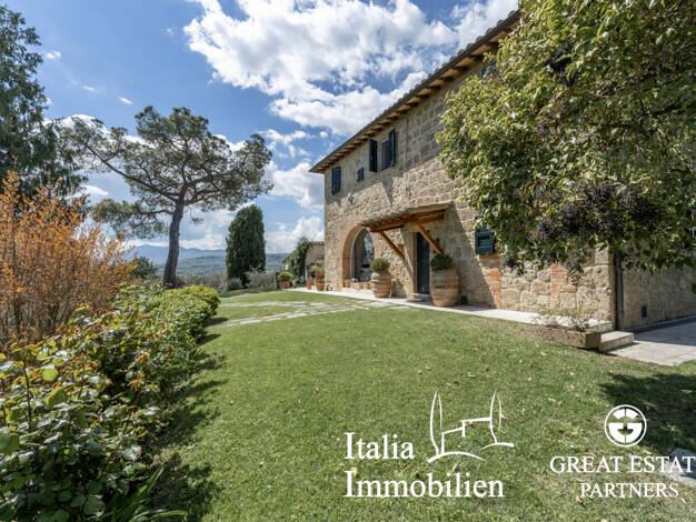 Bauernhaus zum Kauf 1.390.000 € 15 Zimmer 365 m² 9.000 m² Grundstück Chiusi 53043
