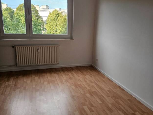 Wohnung zur Miete 799 € 3 Zimmer 78,7 m² 4. Geschoss frei ab 01.10.2026 Helsinkistraße 8 Mettenhof Kiel 24109