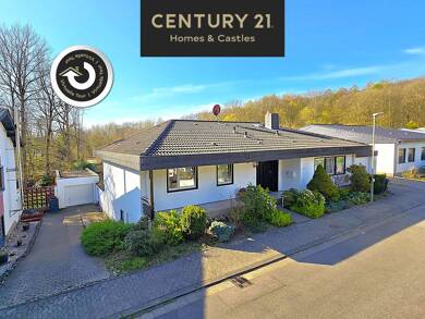 Bungalow zum Kauf 449.900 € 10 Zimmer 290 m² 1.024 m² Grundstück frei ab sofort Sulzbach Sulzbach 66280